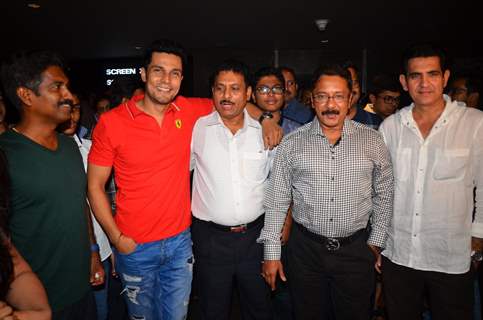 Randeep Hooda & Omung Kumar with Firefighters at special Screening of Sarbjit