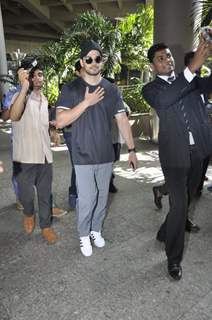 Airport Scenes: Sooraj Pancholi!