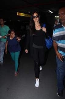 Katrina Kaif Snapped at Airport