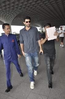 Aditya Roy Kapur Snapped at Airport