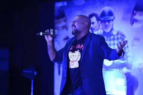 Vishal Dadlani Performs Song Launch of 'TE3N'
