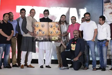 Vishal Dadlani,Amitabh Bachchan, Clinton Cerejo and Ribhu Dasgupta at Song Launch of 'TE3N'