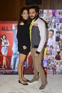 Riteish Deshmukh and Lisa Haydon at Press Meet of 'Housefull 3'