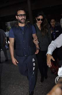 Saif Ali Khan and Kareena Kapoor Snapped at Airport