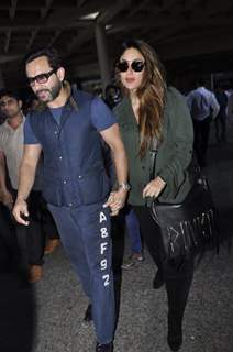 Saif Ali Khan and Kareena Kapoor Snapped at Airport