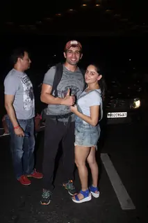 Jay Bhanushal and Mahhi Vij Snapped at Airport