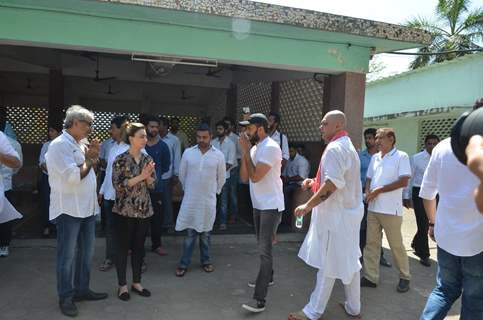 Riteish Deshmukh at Vikas Mohan's Funeral