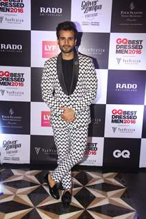 Karan Tacker Grace the 'GQ Best Dressed Men 2016' Event