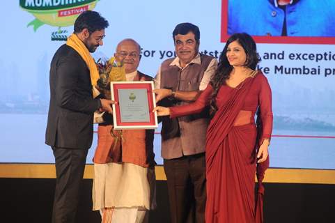 Ajay Devgn Honoured at Swabhimaan Mumbaikar Event