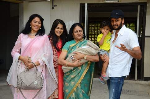 Genelia D'souza gets discharged from hospital post delivery of her second baby boy!