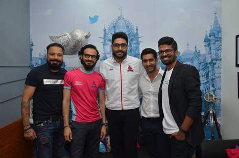 Abhishek Bachchan's 'Jaipur Pink Panthers' Partners with Twitter