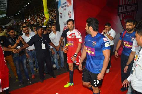 Yuvraj Singh with Arjun Kapoor at the Soccer Match !