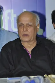 Mahesh Bhatt at Press Meet of IFTDA for Udta Punjab Controversy!