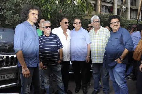 Ramesh Taurani and Imtiaz Ali at Press Meet of IFTDA for Udta Punjab Controversy!
