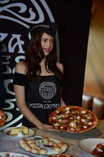 Check out the Pizza I made: Kalki Koechlin at launch of Pizza Express in Delhi