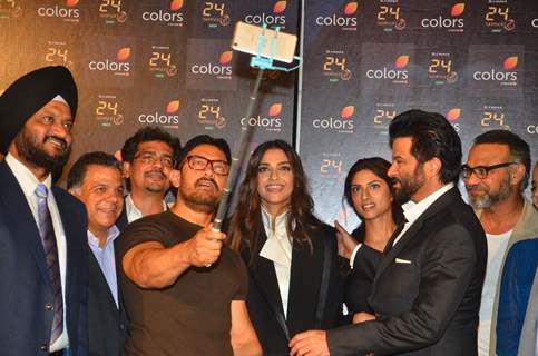 Aamir Khan at takes a selfie at Launch of '24 Season 2'