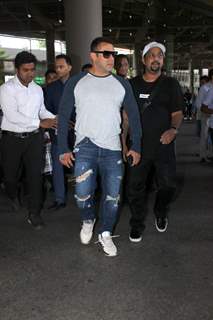 Airport Diaries: The 'Sultan' Salman Khan!