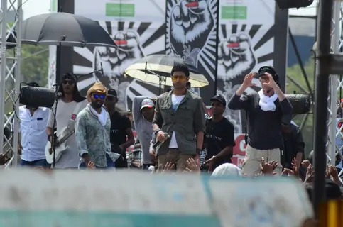 Arjun Rampal & Frahan Akhtar Shoots for Live Performance Scene of Rock on 2!