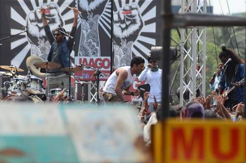 Farhan Akhtar, Purab Kohli & Arjun Rampal Shoots for Live Performance Scene of Rock on 2!