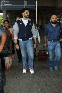 Airport Diaries: Abhishek Bachchan!