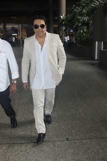 Aiport Scenes: Govinda!