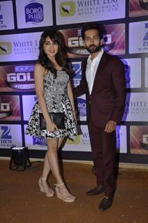 Nakuul Mehta with wife at Zee Gold Awards 2016