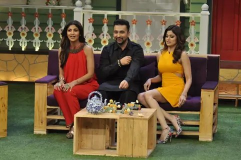 Shilpa Shetty, Shamita Shetty & Raj Kundra on The Kapil Sharma Show