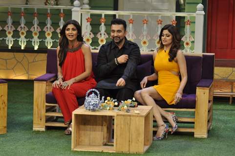 Shilpa Shetty, Shamita Shetty & Raj Kundra on The Kapil Sharma Show