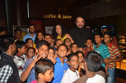 Kabir Bedi and Parveen Dusanj at Special Screening of 'Zoya',a film by Vatsalya foundation!