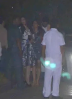 Aishwarya Rai Bachchan meets Abhishek and leaves for Dinner!
