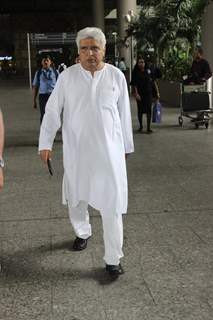 Javed Akhtar Snapped at Airport!