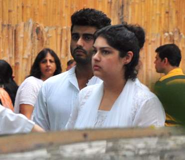 Arjun Kapoor and Anshula Kapoor at their grandmother Sattee Shourie's funeral!