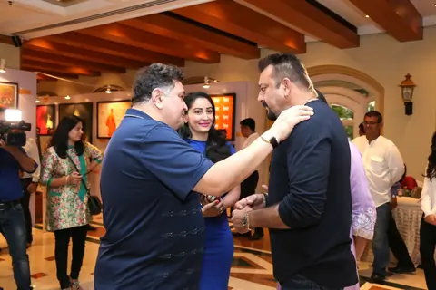Rishi Kapoor in coversation with Sanjay Dutt and Manyata Dutt at Nargis Dutt Foundation's Art Event