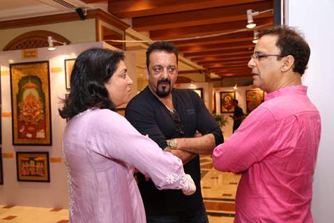 Sanjay Dutt, Priya Dutt in conversation with Vidhu Vinod Chopra at Nargis Dutt Foundations Art Event