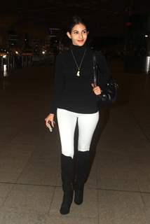 Snapped at Airport: Amyra Dastur!