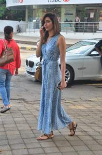 Karishma Tanna Snapped outside Spa in Mumbai!