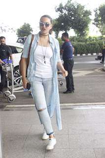 Sonakshi Sinha Spotted!