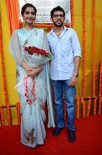 Sonam Kapoor & Aditya Thackeray Pays Tribute to Neerja Bhanot at a School Event