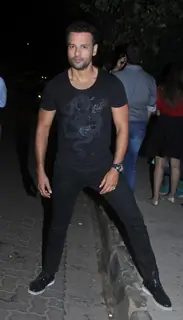 Rohit Roy Snapped at Olives in Bandra