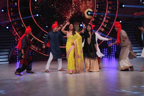 'SAIRAT' Team on the Sets of 'So You Think You Can Dance'