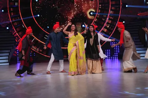 'SAIRAT' Team on the Sets of 'So You Think You Can Dance'