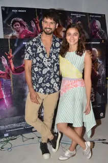 Shahid Kapoor & Alia Bhatt Snapped at Mehboob Studious