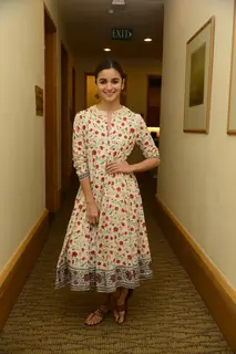 Alia Bhatt Snapped for 'UDTA PUNJAB'