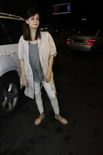 Dia Mirza Snapped at Airport