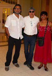 Celebs Arrive at 'IIFA Awards' in Madrid: Anupam Kher and Rakesh Omprakash Mehra