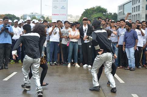 Mandira Bedi & Ali Fazal at 'Say No To Drugs' Marathon