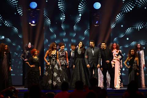 Athiya Shetty, Sanjay DuttKaran Singh Grover at Star Studded 'IIFA AWARDS 2016'