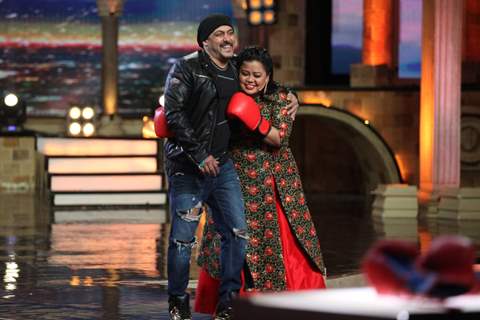 Salman Khan and Bharti Singh Promotes 'Sultan' on the sets of 'India's Got Talent 7'