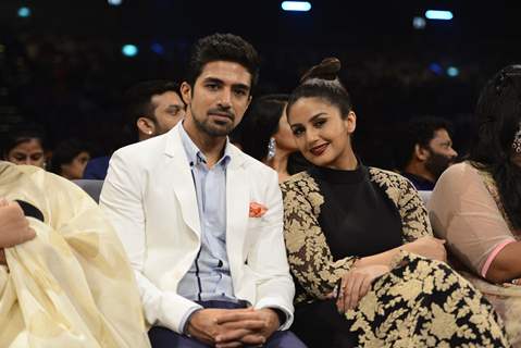 Saqib Saleem and Huma Qureshi poses at SIIMA Awards 2016