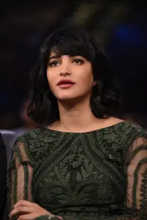 Shruti Haasan at SIIMA Awards 2016